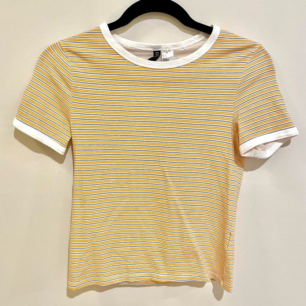 Short Sleeve Yellow Stripped Tee Divided